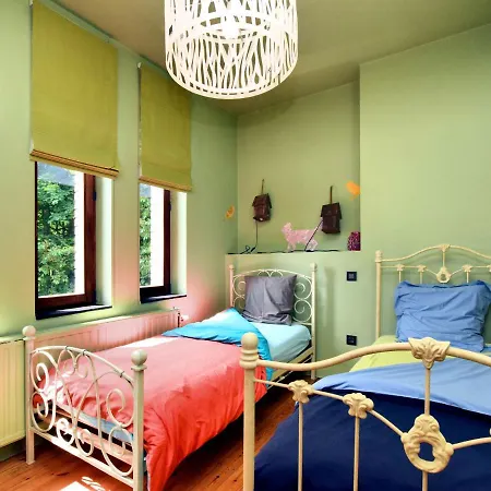 A Beautiful Art Nouveau House With An Enormous Garden Casa vacanze Flobecq