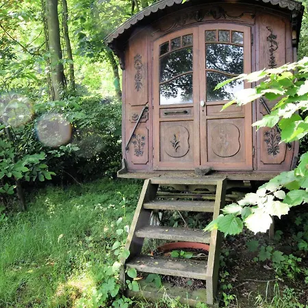 Holiday home A Beautiful Art Nouveau House With An Enormous Garden